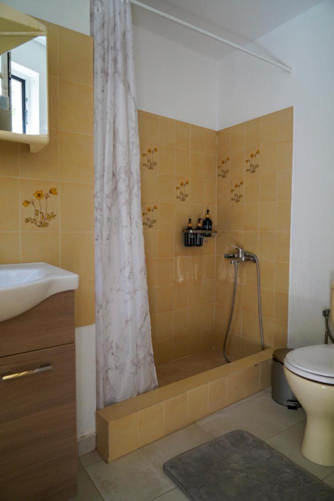 Cosy Guest House With Private Yard Saronida Exterior foto
